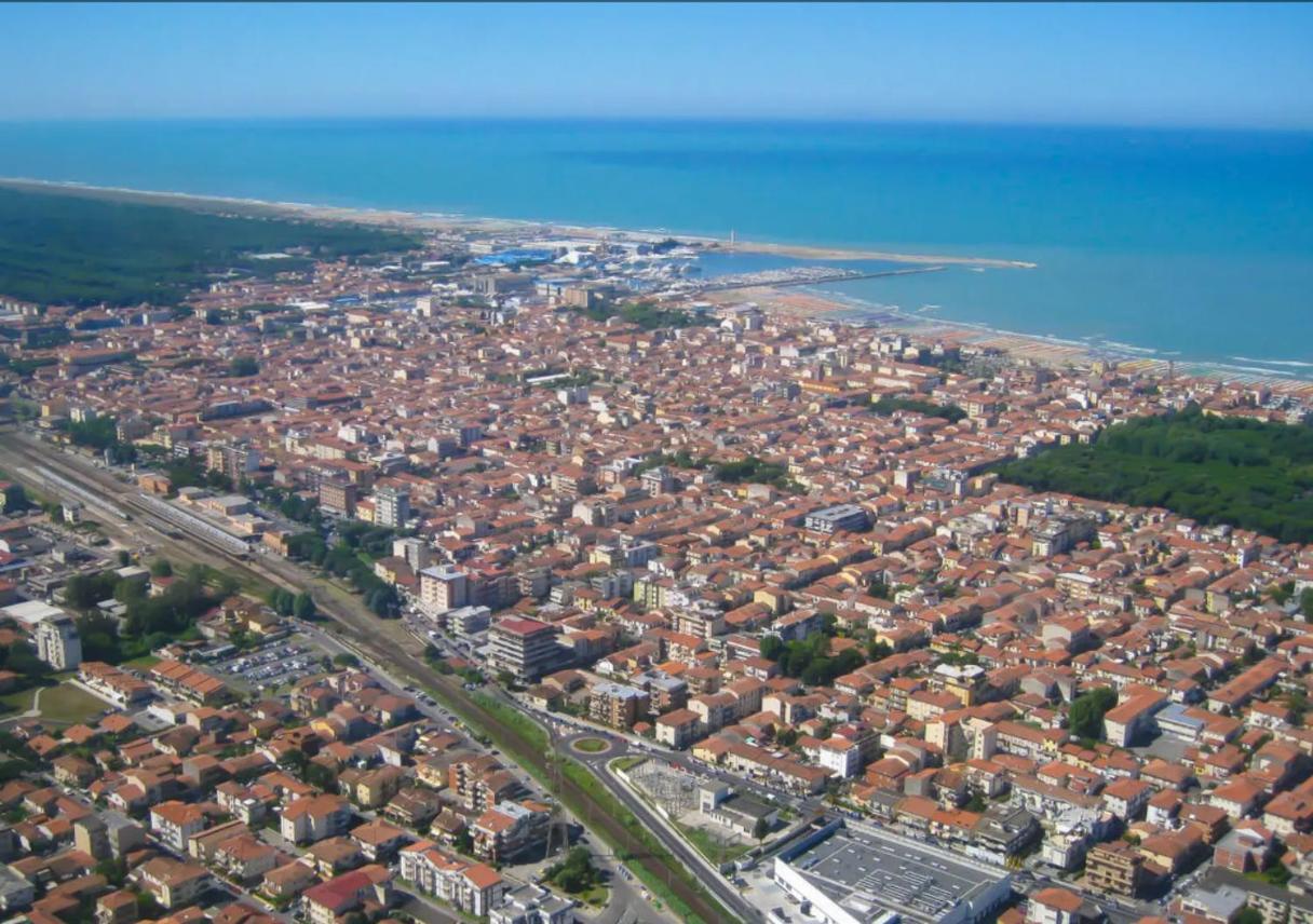 Appartamento Orizzonte Viareggio Exterior foto